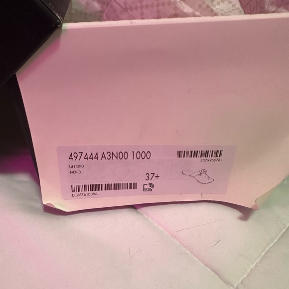 Authentic Gucci Sandals - Picture 5 of 5